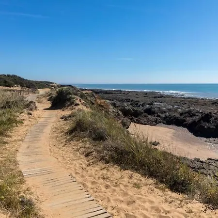 Maison Familiale Aux Sables D'olonne - 5 *